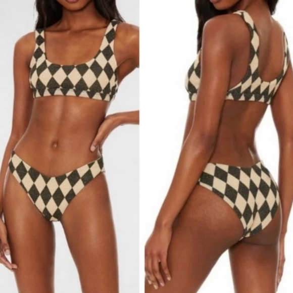 New!Beach Riot Diamond Shine Bikini Top‎